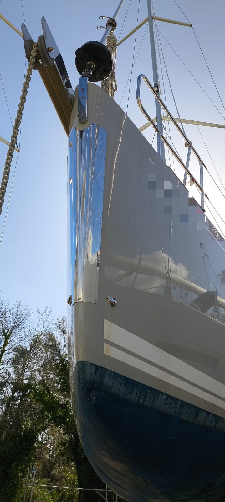 Polished stainless bow protection fitted to a Bavaria Cruiser 46